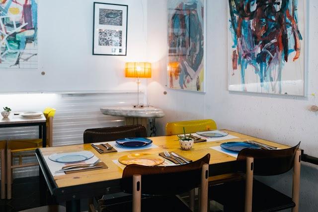 conTenedor restaurante